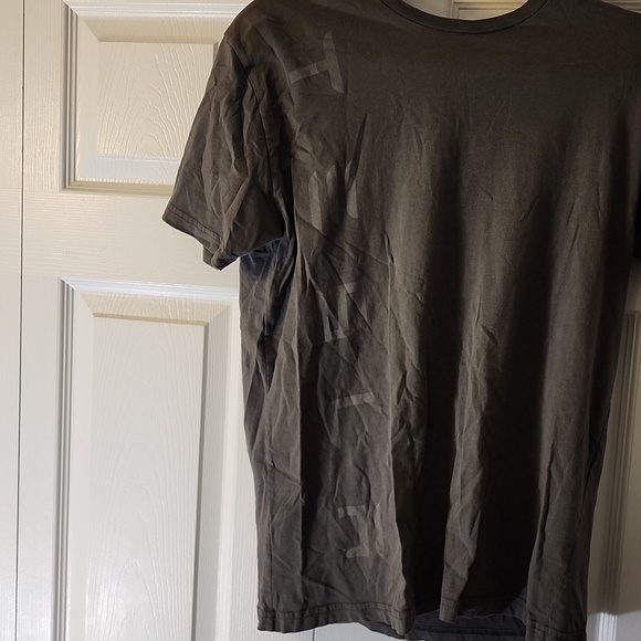 Tesla T-Shirt - Picture 3 of 4